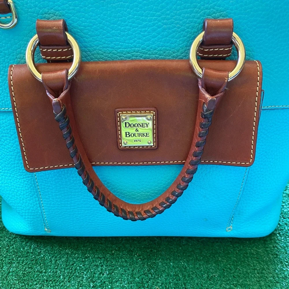 Final Price!!Beautiful Dooney & Bourke Purse - Picture 8 of 17